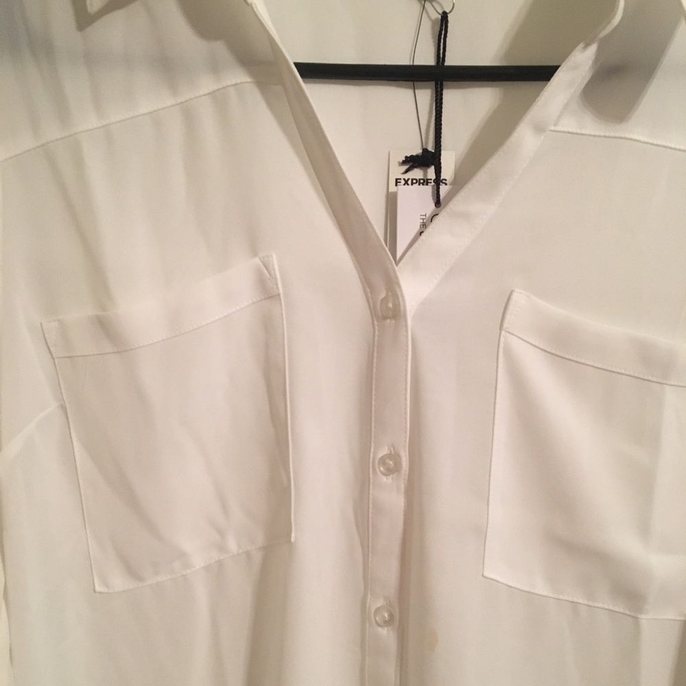 (2) Long-sleeve button downs - Picture 2 of 7